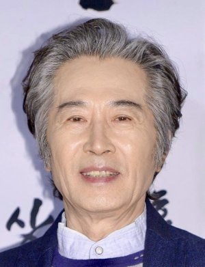 Baek Yoon-Seok