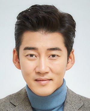 Yoon Kyesang